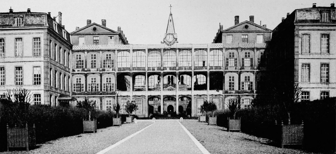Historic façade of the Croix-Rousse Hospital
