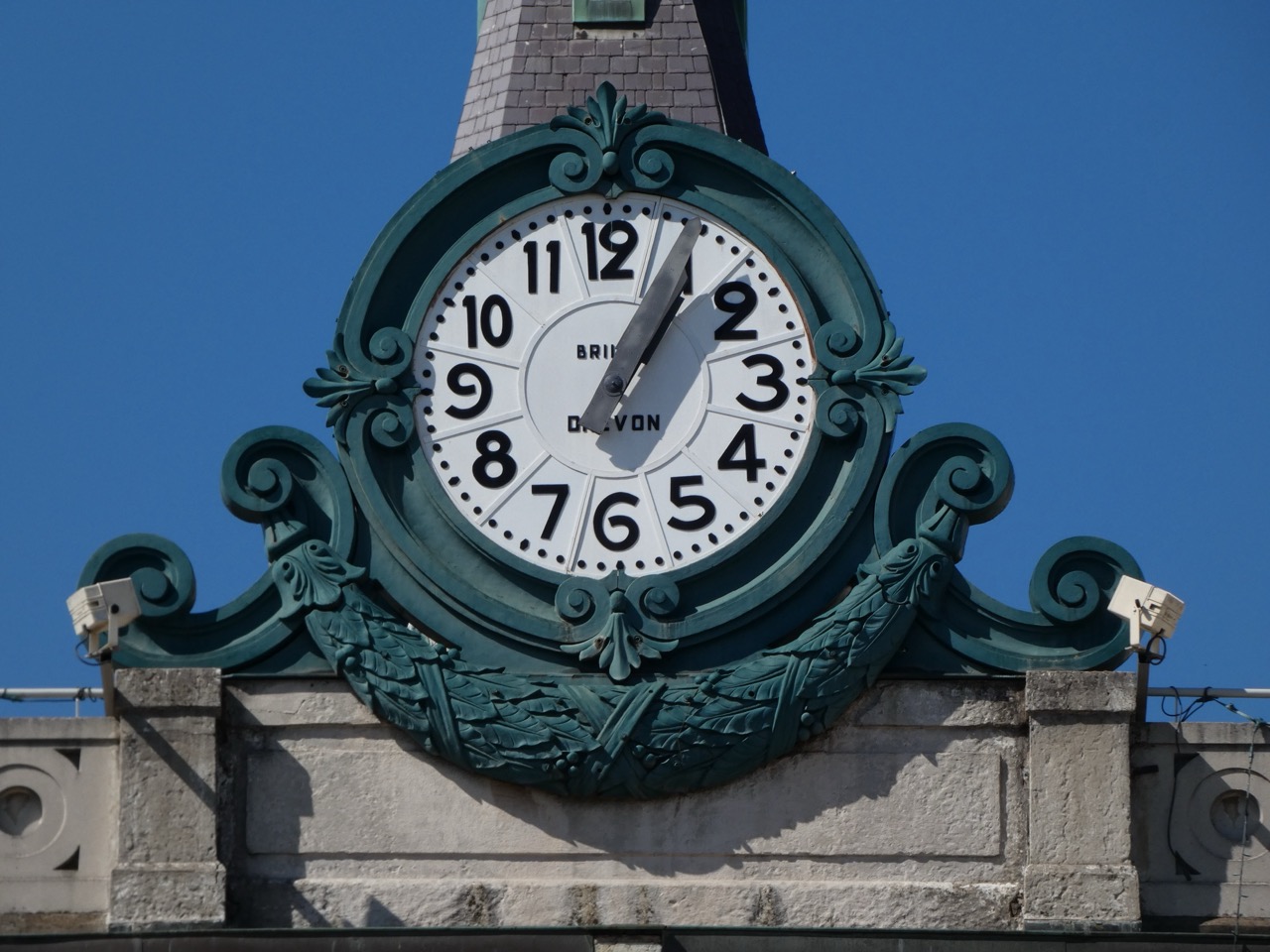 Clock of the Croix-Rousse Hospital