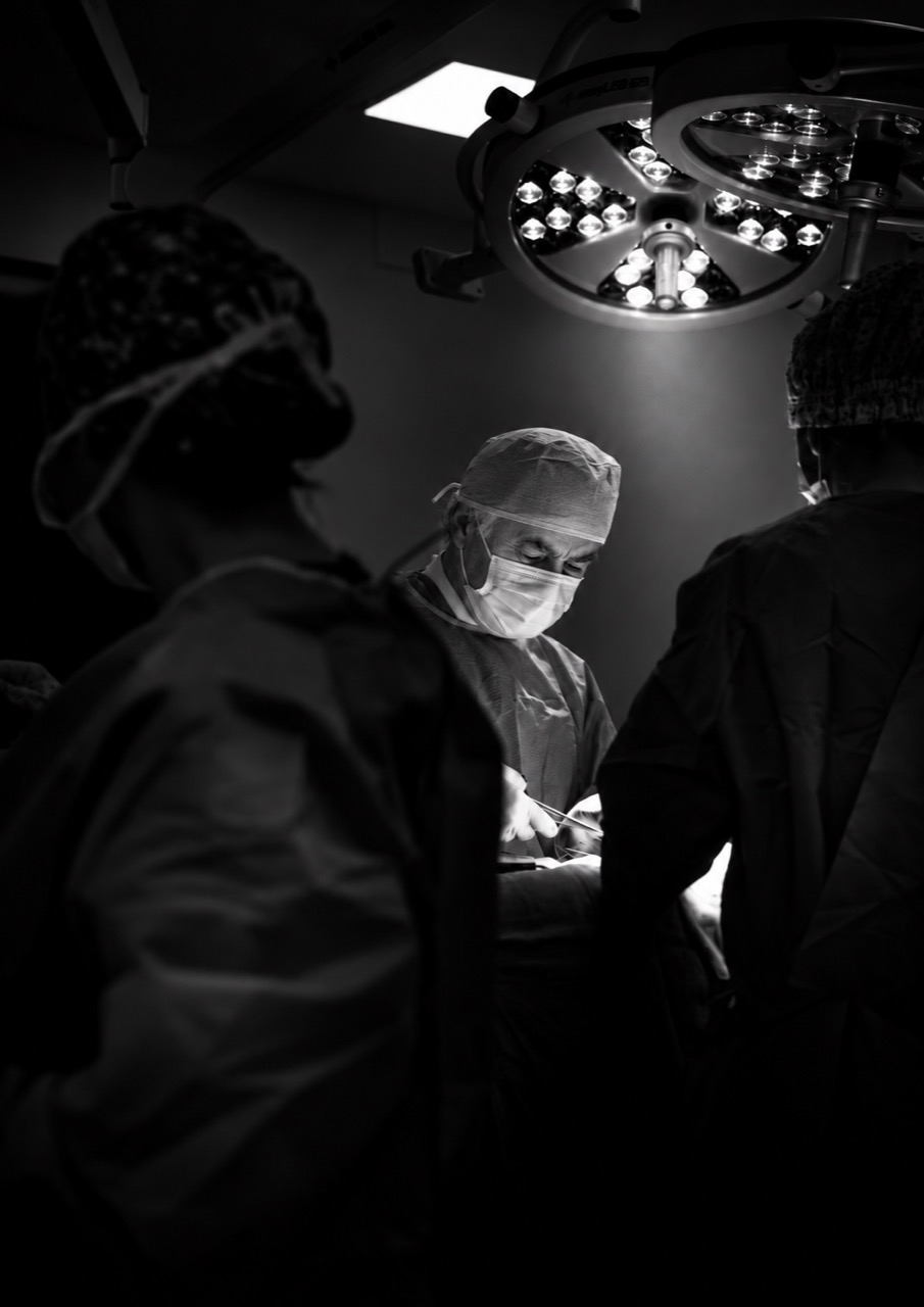 Prof. Philippe Neyret in the operating room